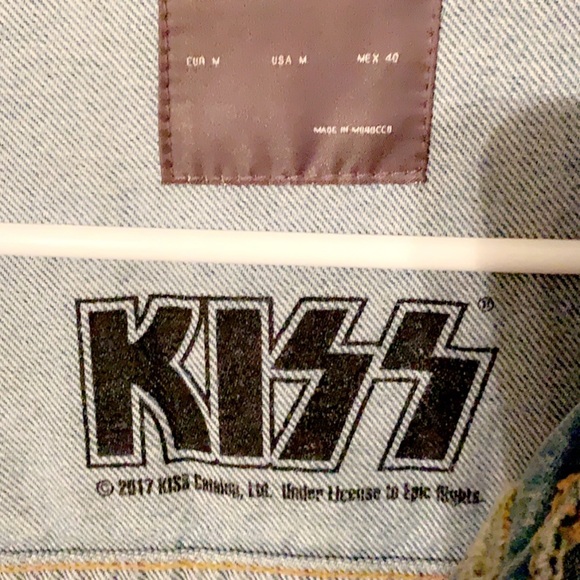 Jacket - Picture 1 of 3